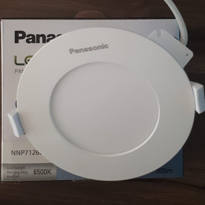 Đèn LED downlight 6W âm trần  ánh sáng trắng Panel tròn Panasonic NNP712663